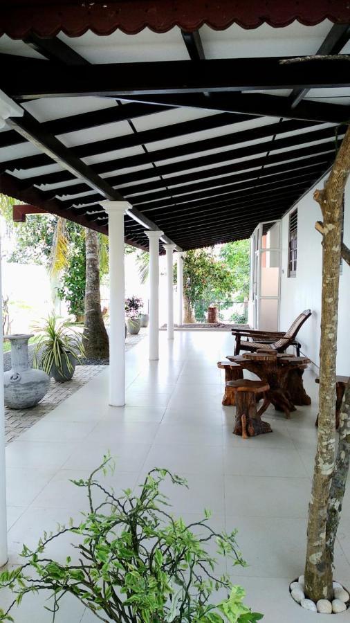 Villa Araliya Hikkaduwa Exterior foto
